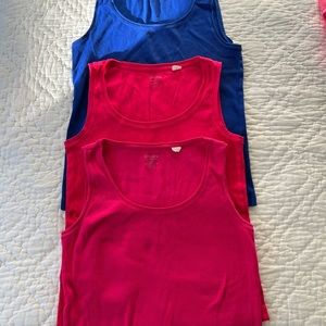 Chico size 1 (M) three tee sleeveless tops